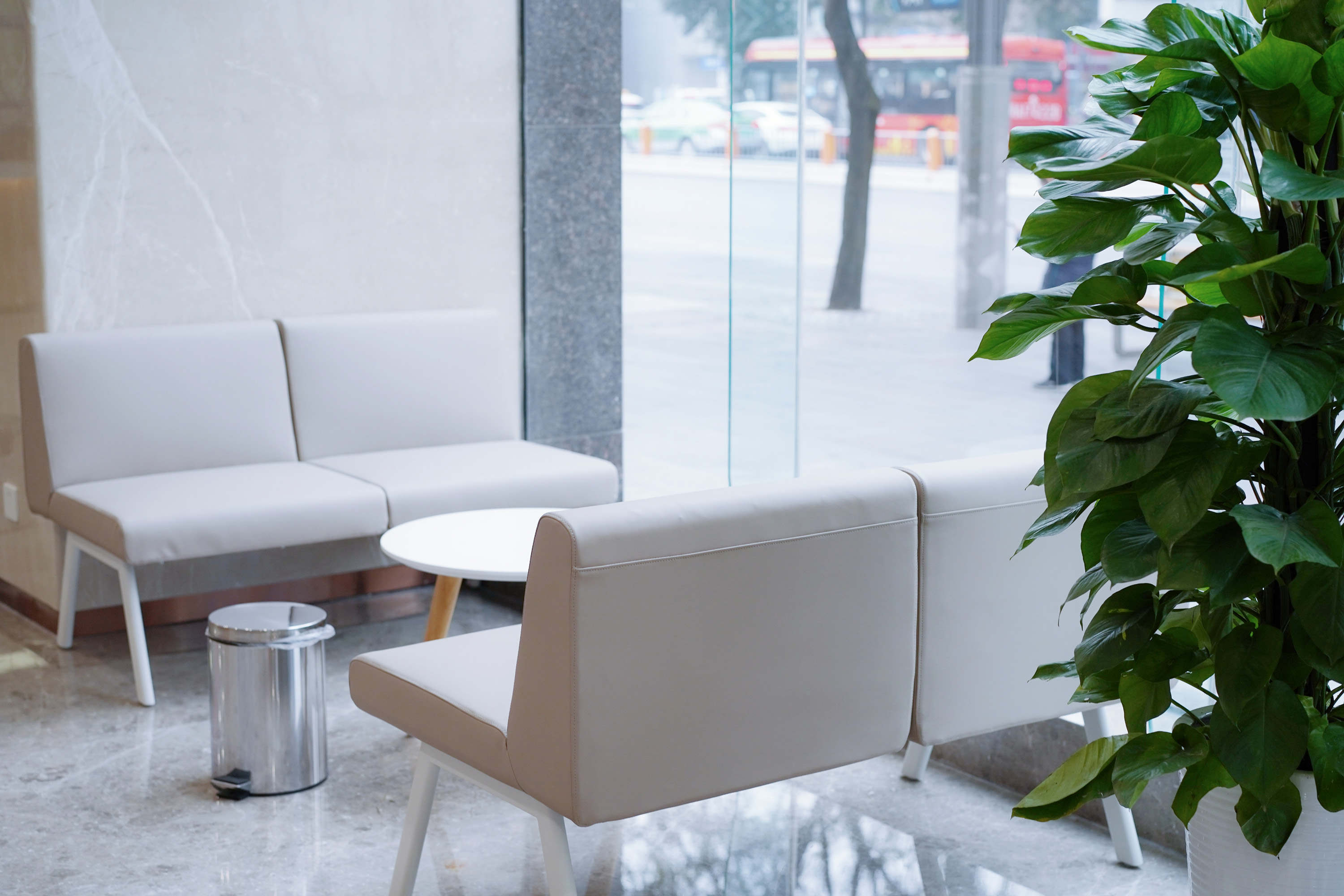 二、关于广州市做眼睛飞秒近视手术的医院的收费情况