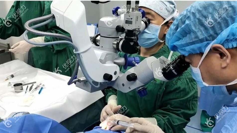 视手术为什么要验血
